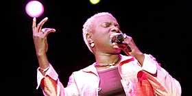 Berchidda: Africa con Terakaft e Angelique Kidjo